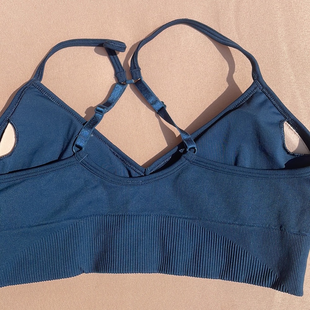 Lululemon Bra - Picture 3 of 3